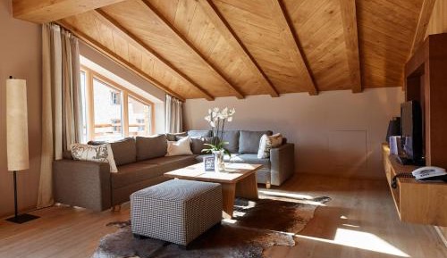 Two-Bedroom Apartment (4 Adults)