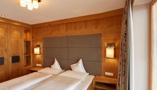 Three-Bedroom Apartment (6 Adults)