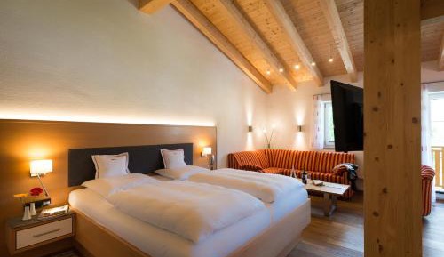 Junior Suite with Mountain View