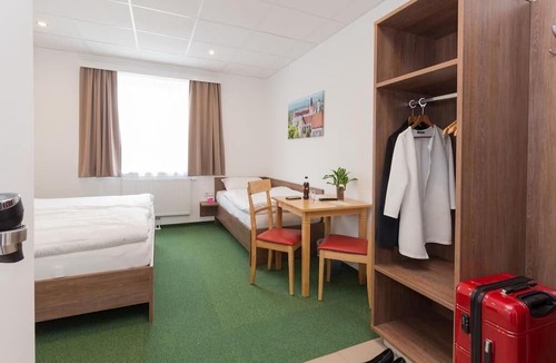 Wiener Neustadt Bed & Breakfast | Win Budget B&B