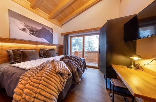Hochkrimml Ski Chalet | Chalet 'Zillertal Arena 1' with Mountain View, Shared Garden and Wi-Fi
