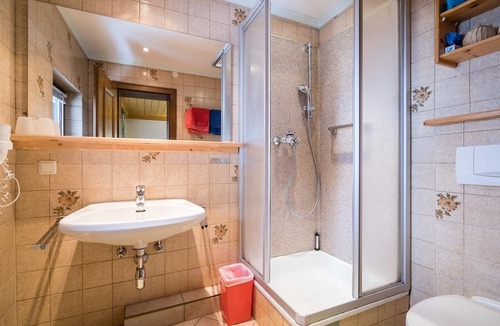 Saalbach Apartment | Spacious Apartment in Salzburg near Ski Area