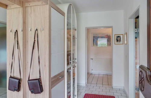 Oehling Apartment | Riverside Apartment in Oed-ohling
