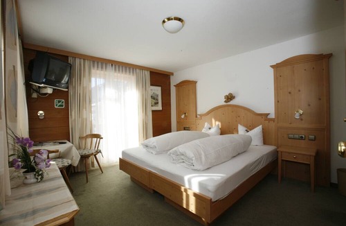 Lech am Arlberg Hotel | Hotel Stülzis