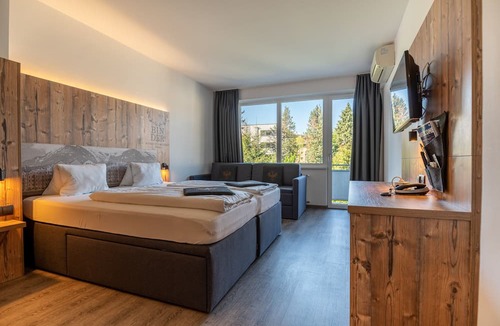 Pradl Hotel | Binders Budget City Mountain Hotel