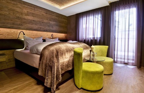 Sankt Anton am Arlberg Hotel | PETE - Alpine Boutique Hotel