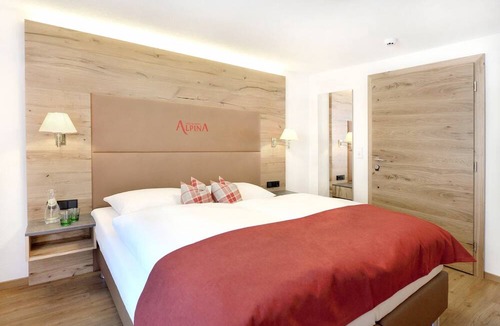 Pettneu am Arlberg Hotel | Hotel Alpina Arlberg