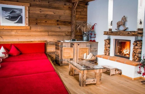 Helfenstein House | Chalet "Sunny Hideaway" mit Whirlpool