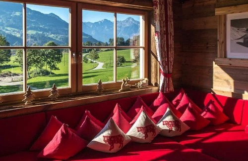 Helfenstein House | Chalet "Sunny Hideaway" mit Whirlpool