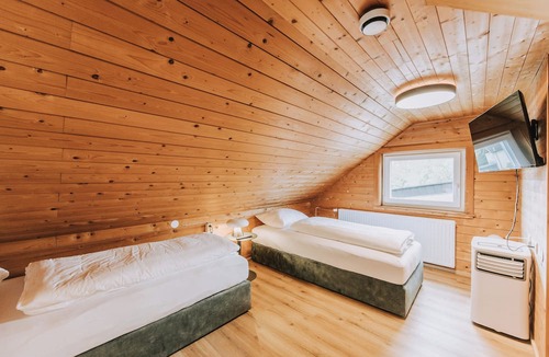 Hard Hotel | Velotique Hotel Angelika - Self-Check-in