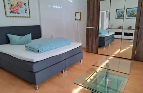 Arzl Apartment | Apartment 'Sonnige Wohnung In Innsbruck-Arzl' with Mountain View, Private Terrace and Wi-Fi