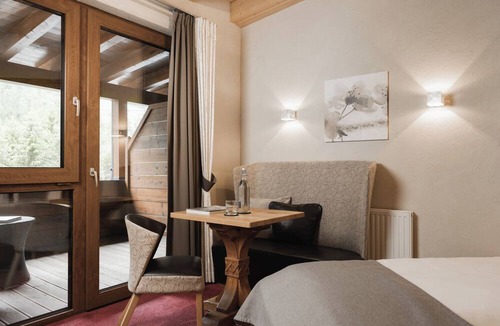 Ried im Oberinntal Hotel | miaflor Familien- & Aktivresort