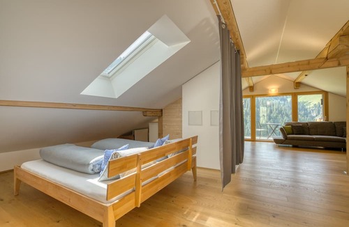Schroecken Apartment | HUS 24