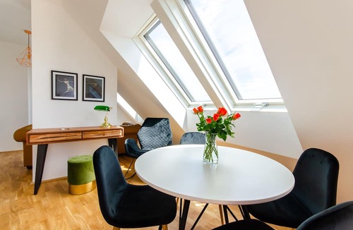 Weißgerber Apartment | ★Attractive Suite★ | Walk to City Center + Balcony