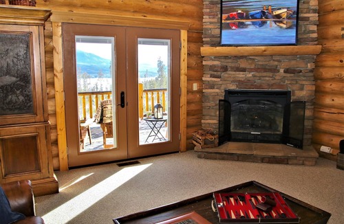 Grand Lake Cabin | Secluded Log Cabin 7 Acres Hot Tub Lake & Mountain Views near Grand Lake & RMNP