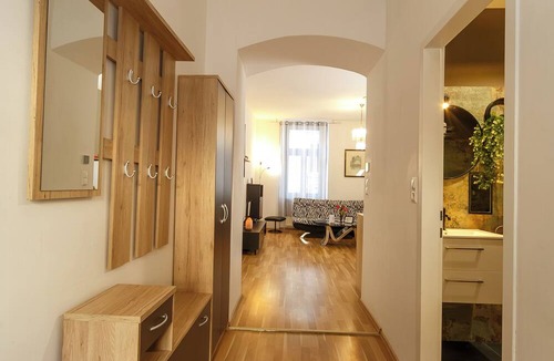 Funfhaus Apartment | MTS-Immobilien