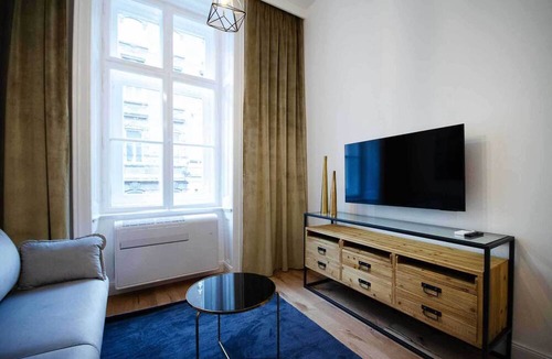 Weißgerber Apartment | Elegant Vienna apartment - historic building, modern comfort