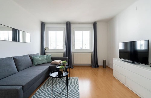 Leitendorf Apartment | FarawayHomes Studio Leoben A19