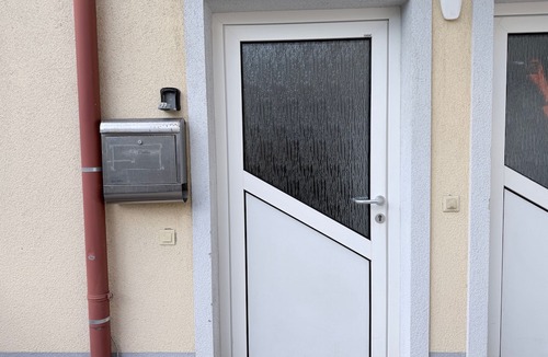 Leitendorf House | Holiday Home 'Zentrale Altbauwohnung' with Wi-Fi