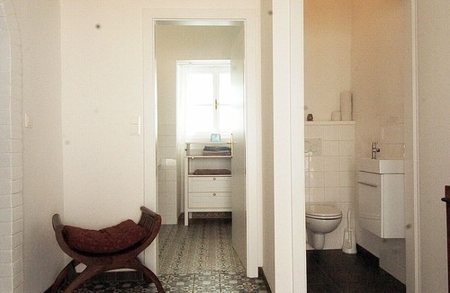Kritzendorf Apartment | Holiday Apartment 'Bioweingut Hauerhof 99 - 4' with Shared Garden, Wi-Fi and Air Conditioning