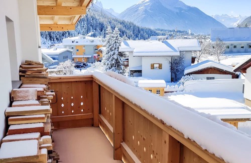 Medraz Ski Chalet | Doug's Mountain Getaway