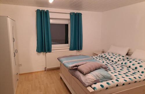 Seekirchen Markt Apartment | Ferienwohnung am Wallersee Zwischen See und Stadt