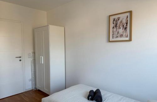 Gerasdorf bei Wien Apartment | Spacious Apartment with Balcony & Free Parking near Vienna