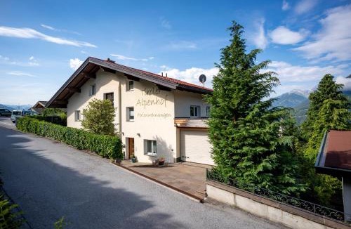Patsch Apartment | Ferienwohnungen Tiroler Alpenhof