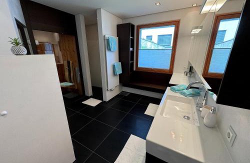 Stanz bei Landeck House | Villa in Tyrol with pool