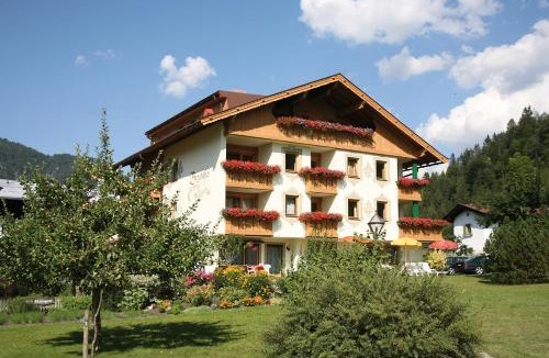 Erpfendorf Hotel | Berghofs B&B