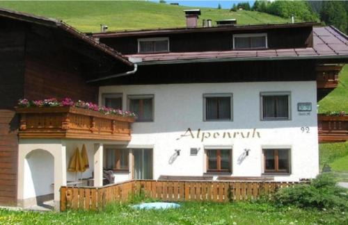 Holzgau Apartment | Gästehaus Alpenruh