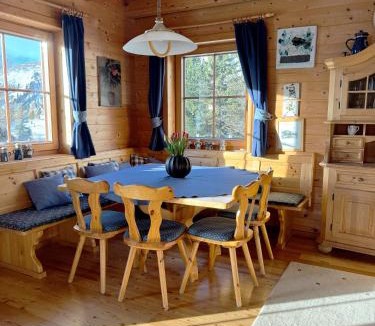 Falkert Ski Chalet | Falkert Luxus Chalet an der Piste und am Falkertsee,Panorama See und Bergblick 11 Gäste