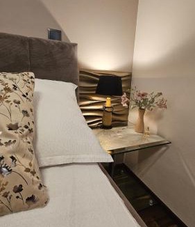 Wels Apartment | Thea Golden Boutique