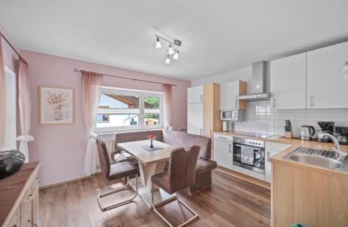Tumpen Apartment | Biancas Ferienwohnung im Haus Roswitha