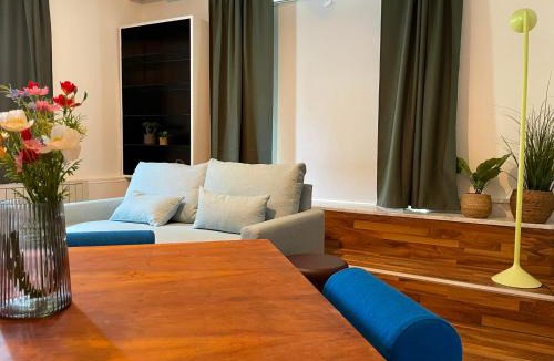 Hard Hotel | Villa Limoncello