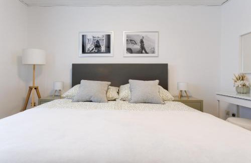 Kalksburg Apartment | Luxury House with Pool, Garden, AC & Sauna near Vienna