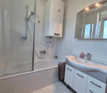 Knittelfeld Apartment | Apartment Knittelfeld Mountain View near Red Bull Ring