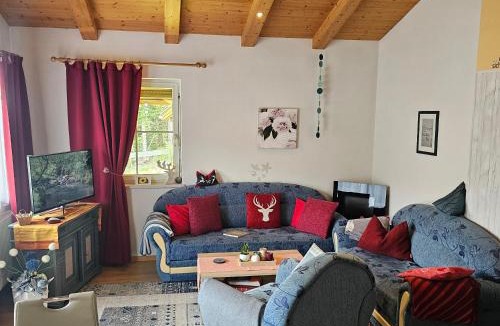 Hoefen Apartment | UNVERBAUTE PANORAMALAGE, Bergblick, Erholung, Komfort, Süd-Balkon, WOHNZIMMER, 2 SCHLAFZIMMER, ruhig