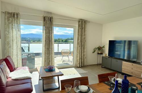 Dobl-Zwaring Apartment | McHome Self-Check -In Neues und sonniges Doppelhaus, Top 1 mit grosse Terrasse und E-Ladestation in Dobl bei Graz
