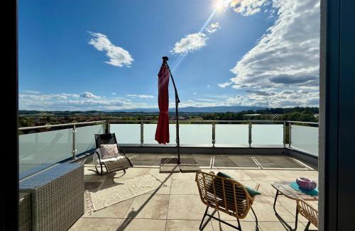 Dobl-Zwaring Apartment | McHome Self-Check -In Neues und sonniges Doppelhaus, Top 1 mit grosse Terrasse und E-Ladestation in Dobl bei Graz