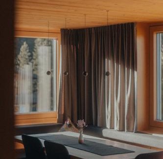 Lech am Arlberg Apartment | Appartement Omeshorn anno 1593