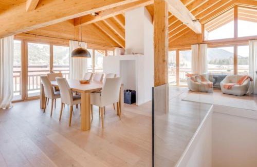 Seefeld in Tirol Apartment | Apartment Luxus Chalet Bergblick - zentral in Seefeld- Tirol by Interhome
