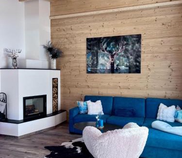 Weidach Apartment | Chalet Hirschegg - modernes Dorfchalet mit Panorama