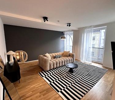 Innere Stadt Apartment | MiaCasa I Zentral I Parkplatz I Waschtrockner I Schreibtisch