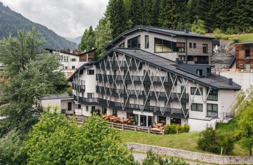 Sankt Anton am Arlberg Hotel | ARPURIA - 4 Star Superior - Adults Only