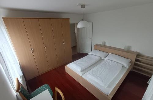 Maria Elend Apartment | Große Ferienwohnung im Rosental ideal für 4 bis 6 Personen mit Balkon und Garten