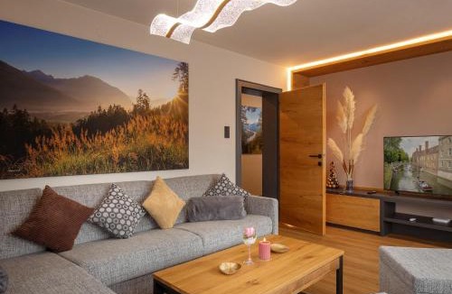 Reutte Apartment | Alpenchalet am Lech