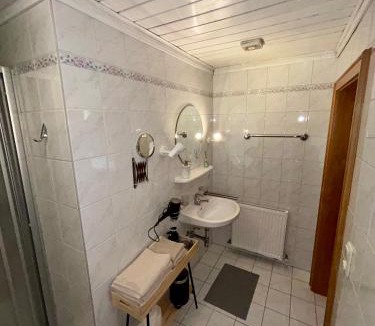 Faistenau Apartment | Pferdehof Almgut - Reiten für Kinder, Natur und Erholung nahe Salzburg