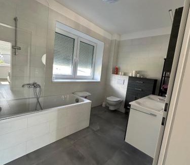 Wilfersdorf House | Gemütliche Doppelhaushälfte mit Garten, Terrasse Ruhige Lage in Hobersdorf