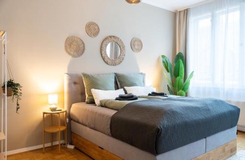 Graz City Centre Apartment | Boho Living Altstadt Suites - Free Parking by HERO HOMES Graz